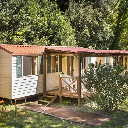 Parc de vacanță Mobile Homes Camping Resort Medveja