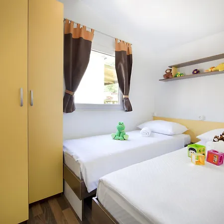 Parc de vacanță Mobile Homes Camping Resort Medveja