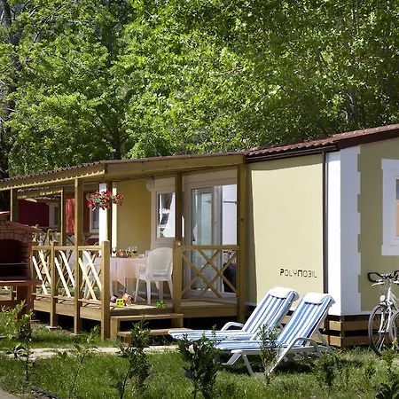Mobile Homes Camping Resort Medveja 3*