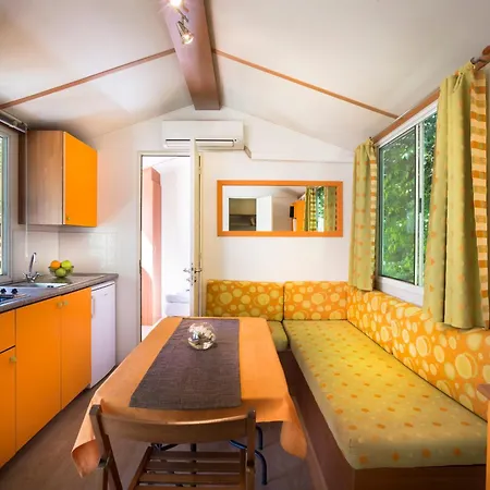 Parc de vacanță Mobile Homes Camping Resort Medveja
