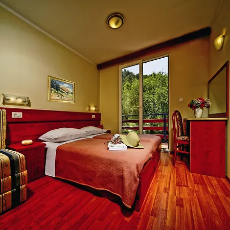 - By Liburnia & 3* Medveja