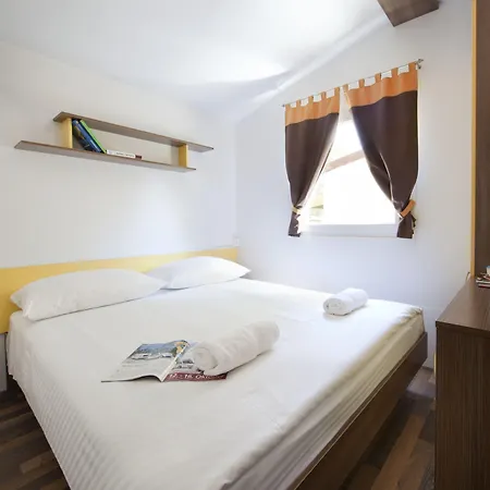 Vakantiepark - By Liburnia & 3*