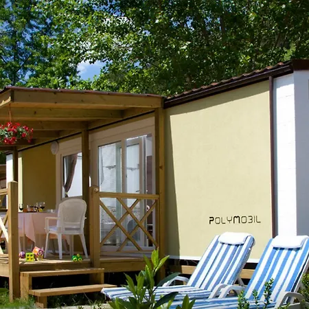 Mobile Homes Camping Resort Medveja