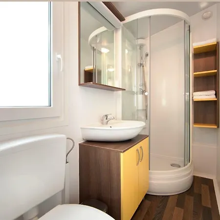 Mobile Homes Camping Resort Medveja